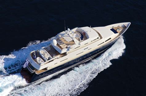 magix yacht charter